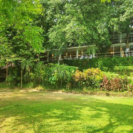Plantation Hotel Helarambe 外观 照片