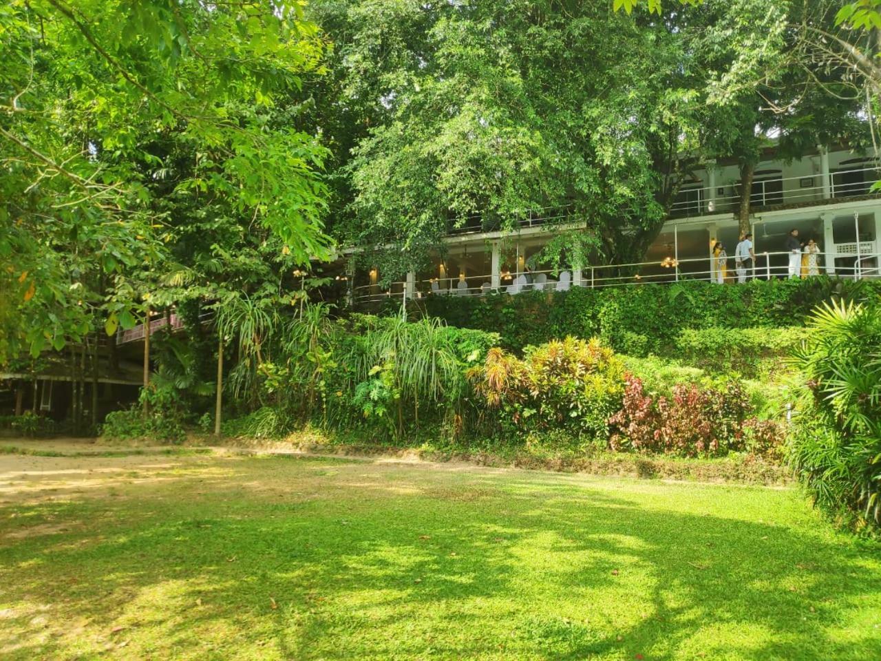 Plantation Hotel Helarambe 外观 照片