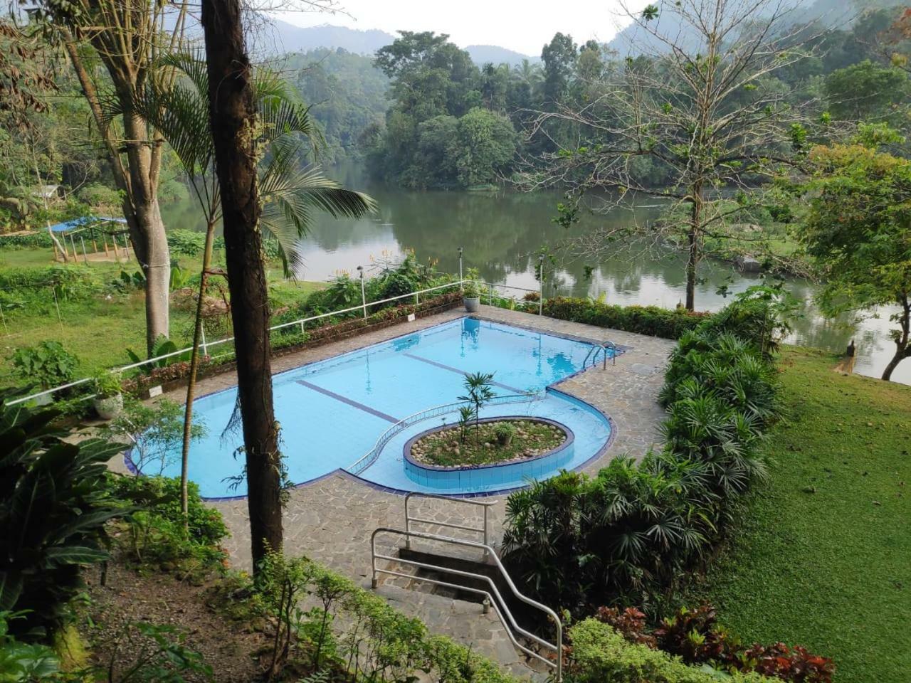 Plantation Hotel Helarambe 外观 照片